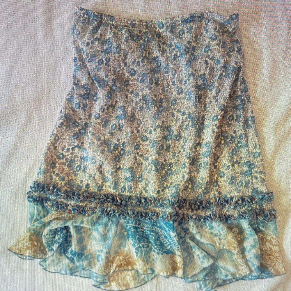 Chic Blue and Cream Floral A-Line Skirt